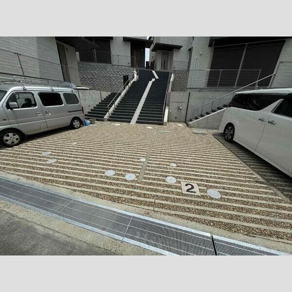 駐車場 (駐車場)