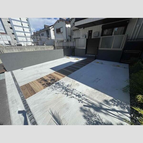 駐車場 (駐車場)