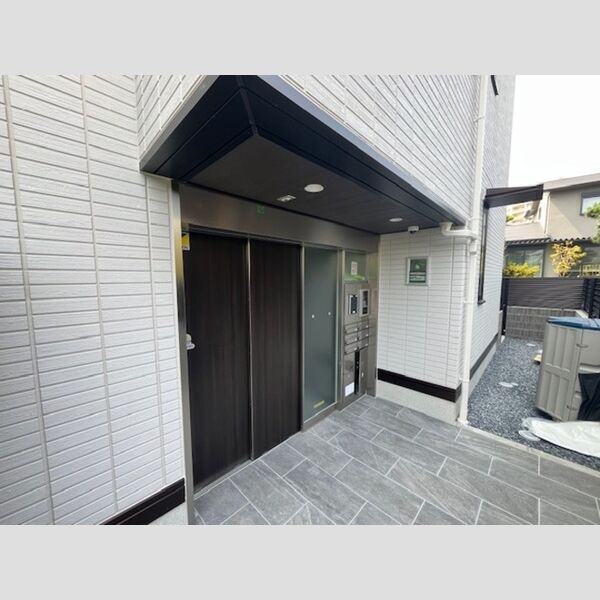 エントランス (エントランス)