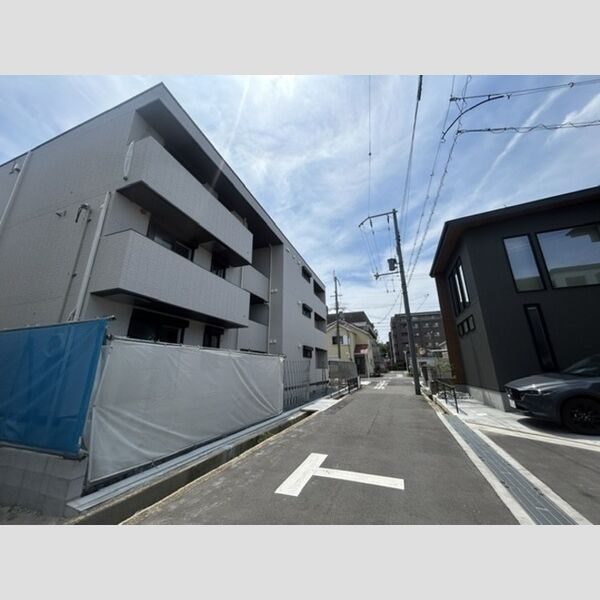 現地周辺 (周辺)