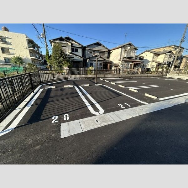 駐車場 (駐車場)