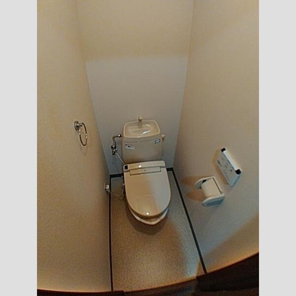 トイレ (温水洗浄暖房便座)