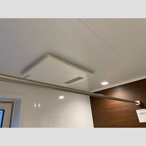 バス (浴室乾燥機)