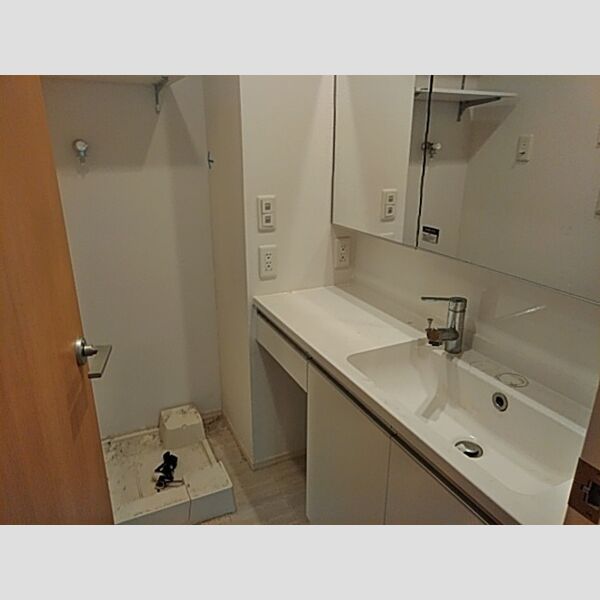 洗面所 (洗面室)