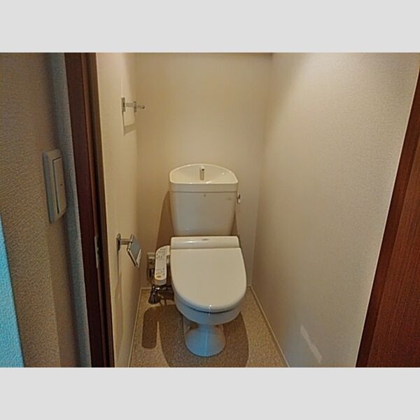 トイレ (温水洗浄暖房便座)