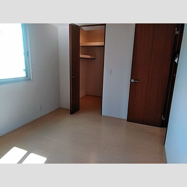 収納 (ウォークインクローゼット)