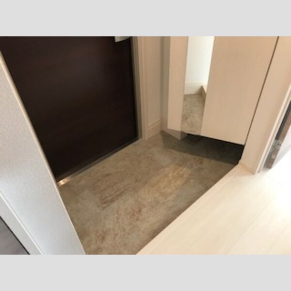 キッチン (玄関)