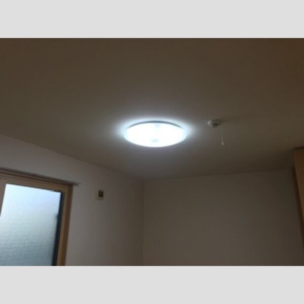 トイレ (照明付)