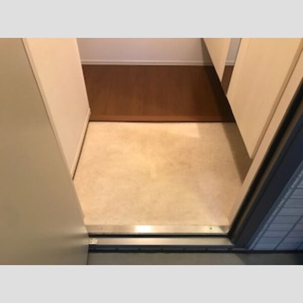 玄関 (玄関土間)