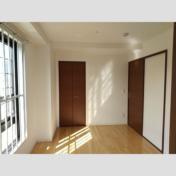 その他 (洋室5帖)