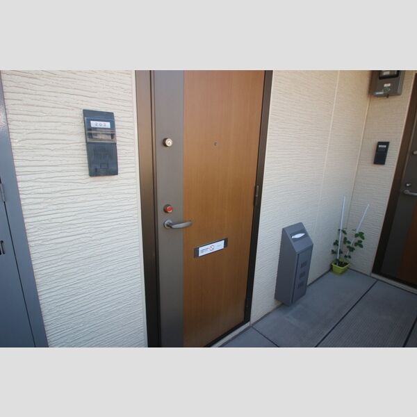 玄関 (入口ドア)