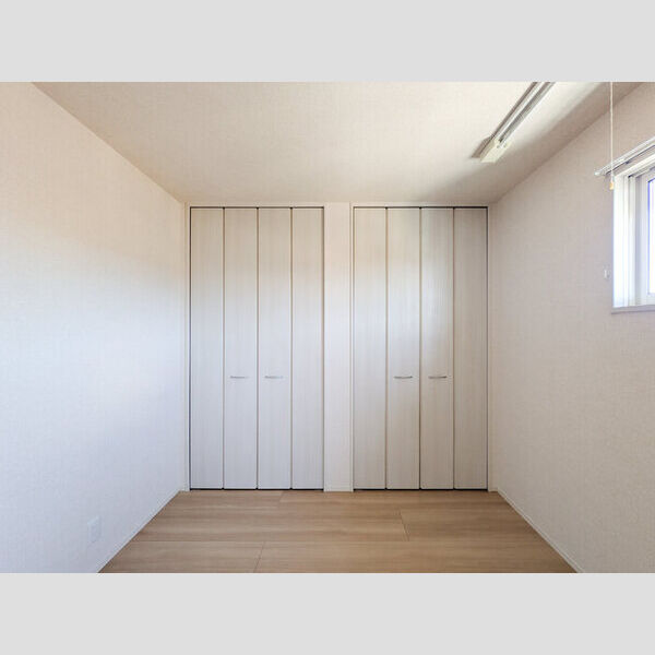 その他 (洋室)
