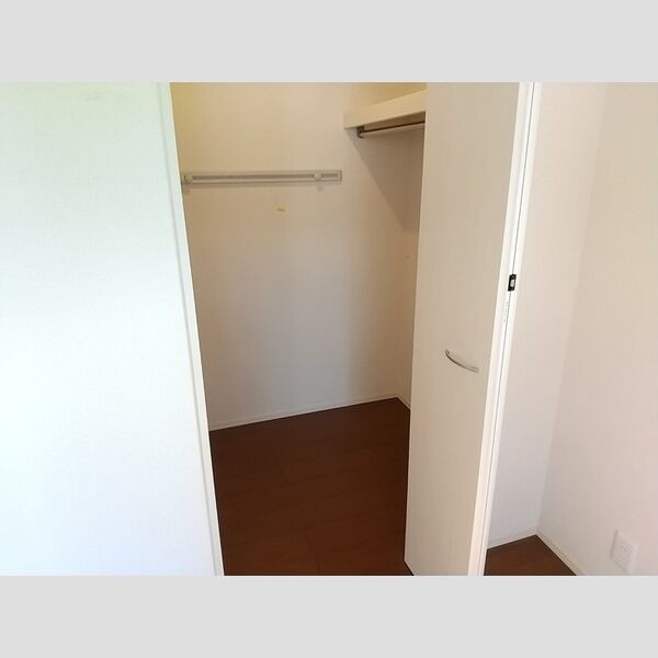 収納 (ウォークインクローゼット)