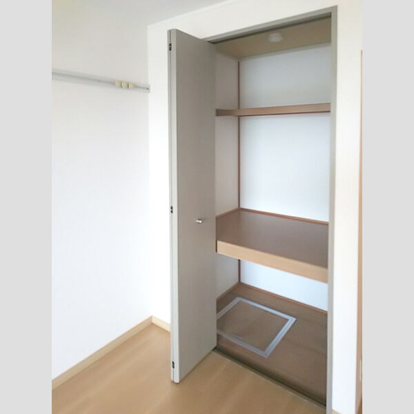 収納 (収納)