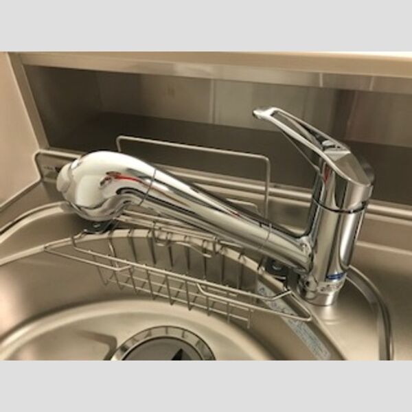 玄関 (浄水器機能付水洗)