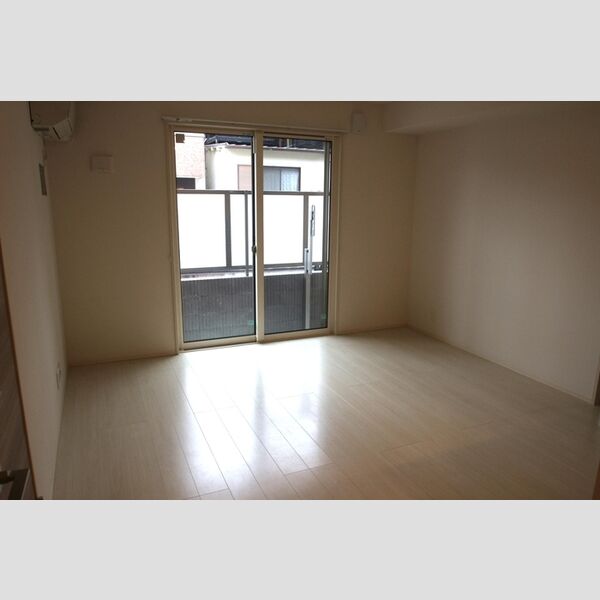 居室・リビング (LDK(シャツター雨戸付き))