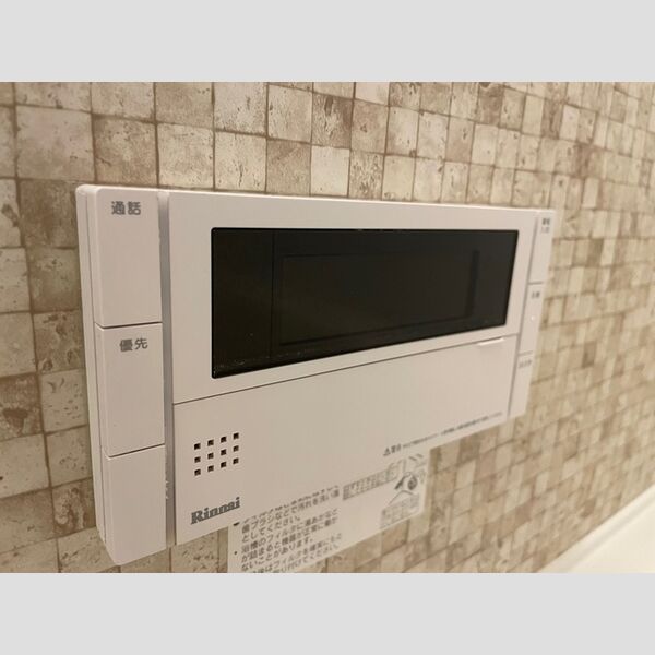 居室・リビング (給湯リモコン)