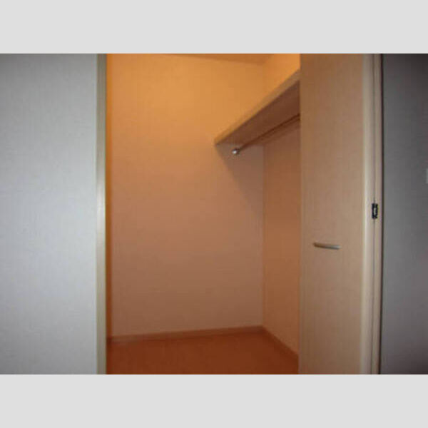 収納 (ウォークインクローゼット)