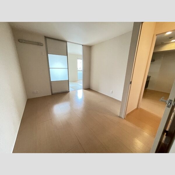 その他 (洋室6帖)