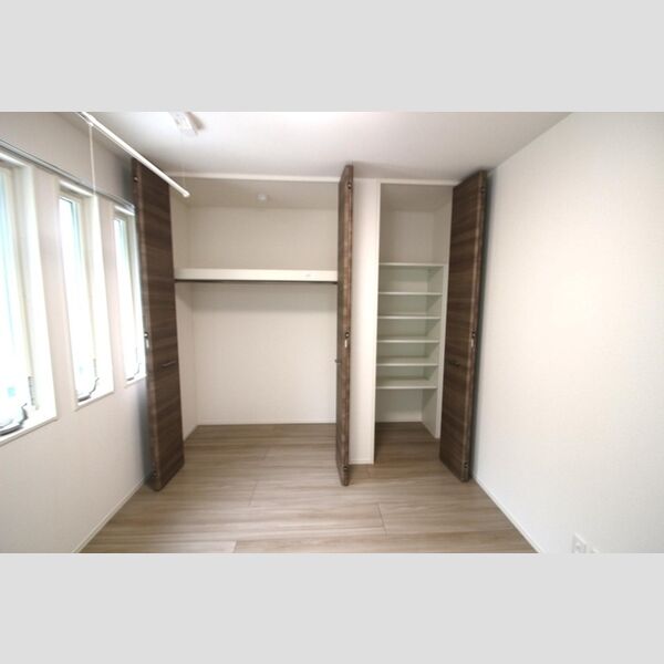 その他 (クローゼット)