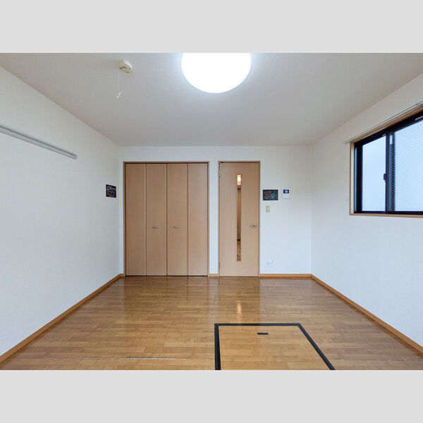 その他 (洋室)