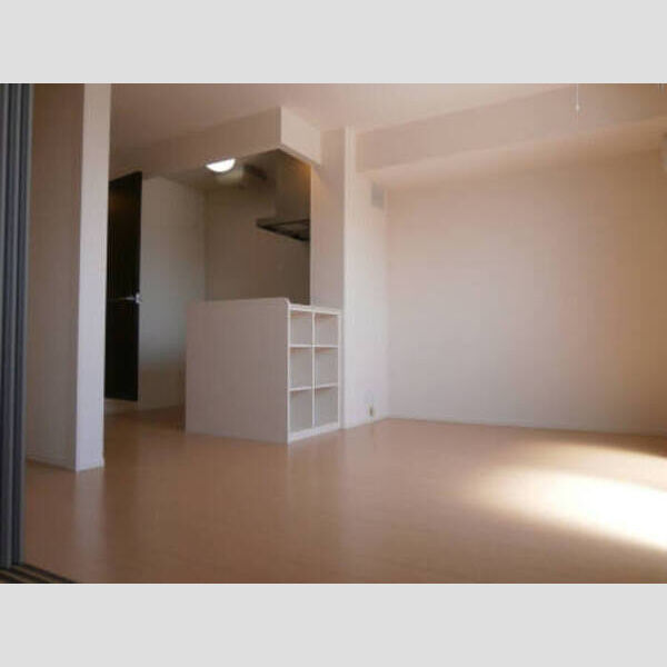 居室・リビング (リビング～キッチン(303))