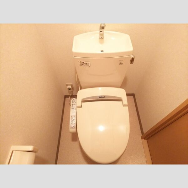 トイレ (温水洗浄便座)