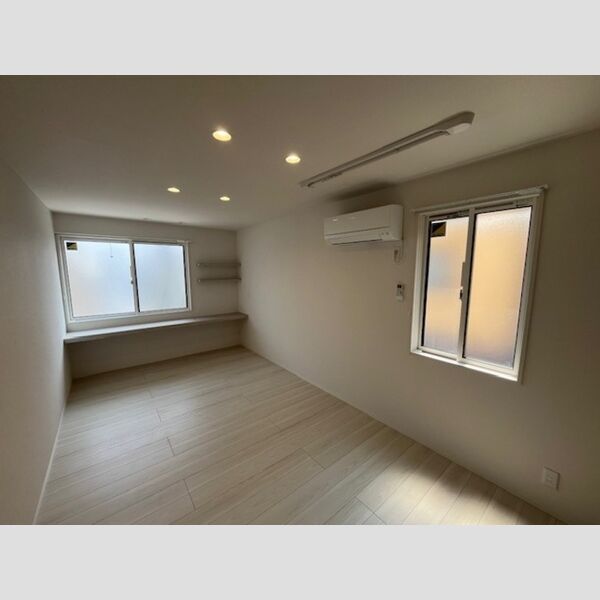 その他 (洋室(8,4帖))