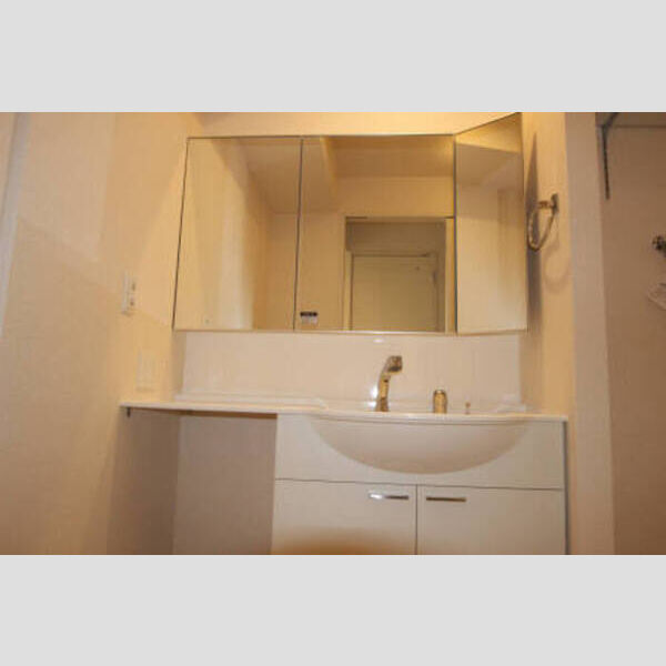 洗面所 (101 洗髪洗面化粧台)