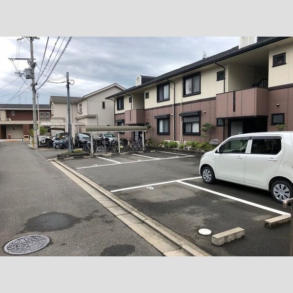 駐車場 (駐車場)
