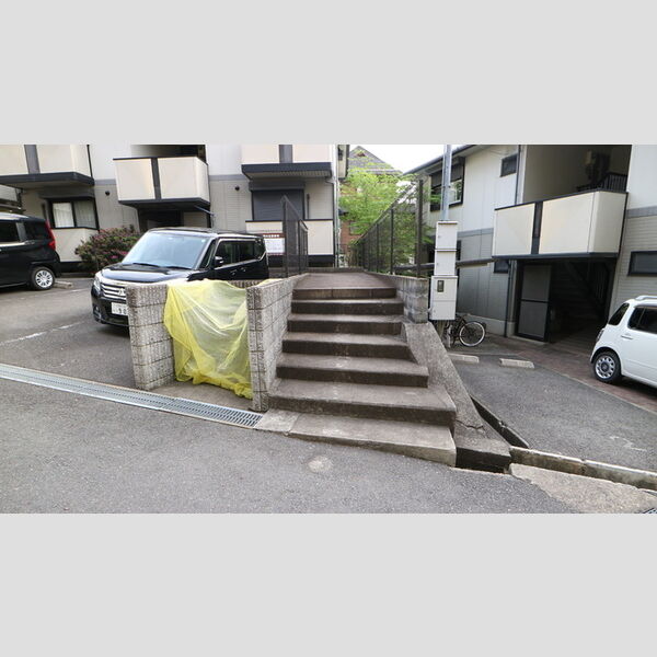 エントランス (エントランス)