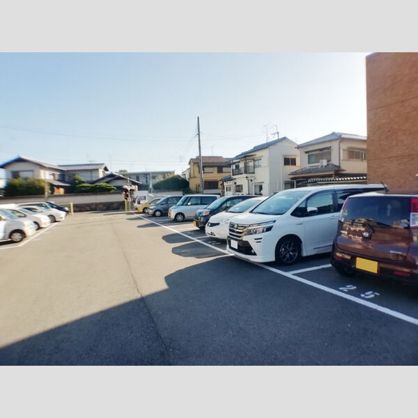 駐車場 (駐車場)