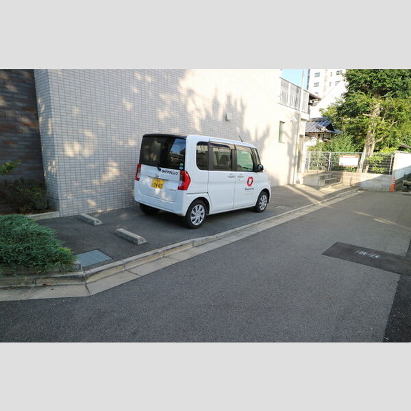 駐車場 (駐車場)