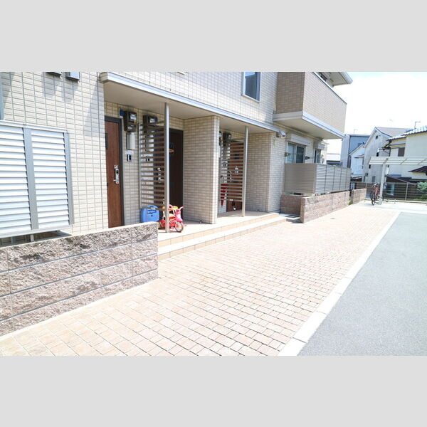 エントランス (エントランス)