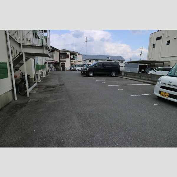 駐車場 (駐車場)