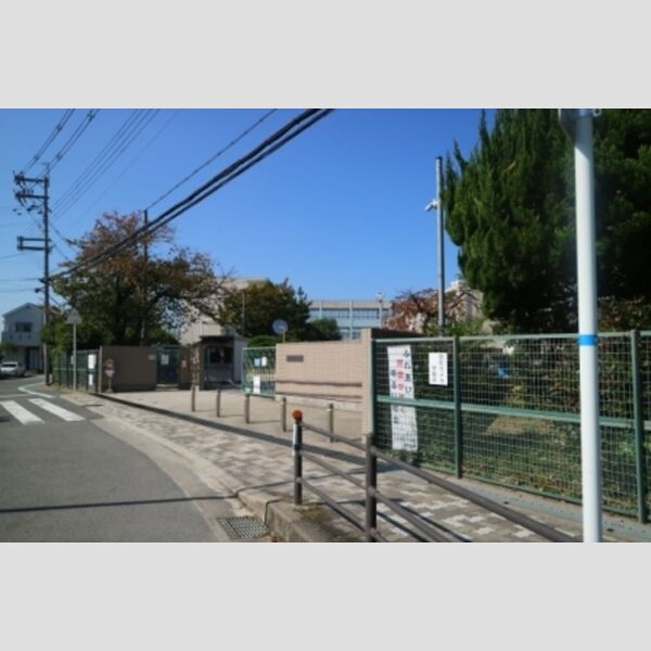 現地周辺 (牧野小学校)