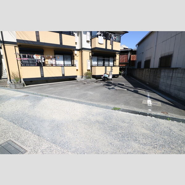 駐車場 (駐車場)