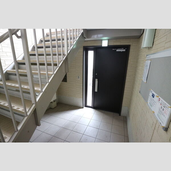 現地周辺 (共用通路)
