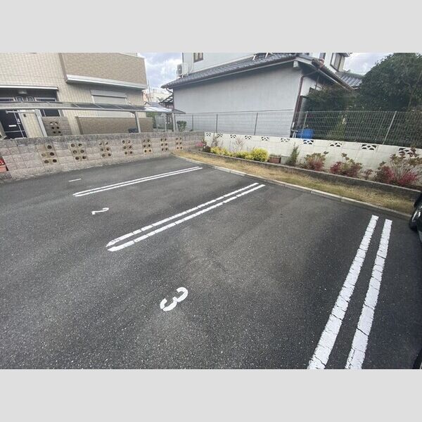 駐車場 (駐車場)