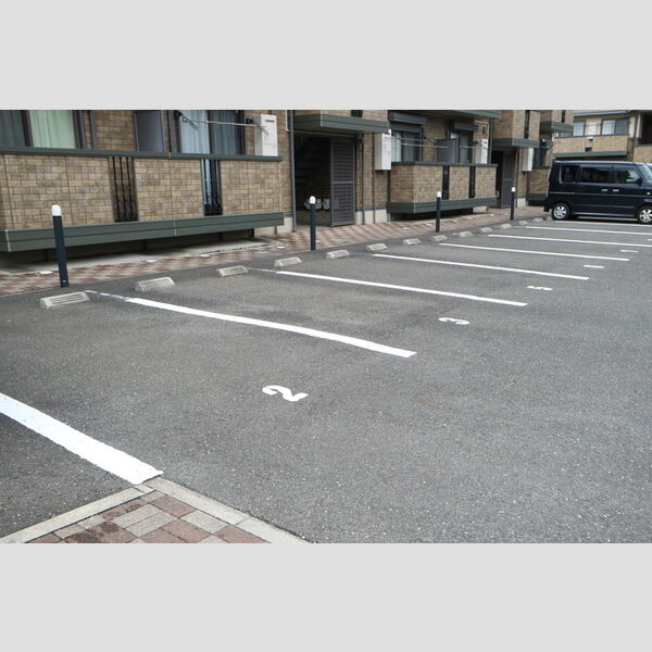 駐車場 (駐車場)