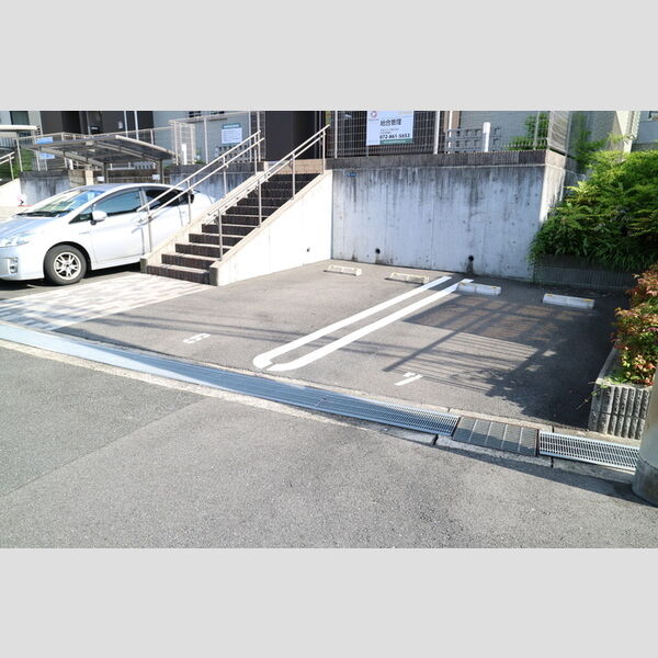 駐車場 (駐車場)