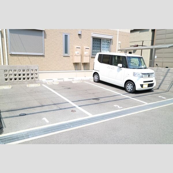 駐車場 (駐車場)