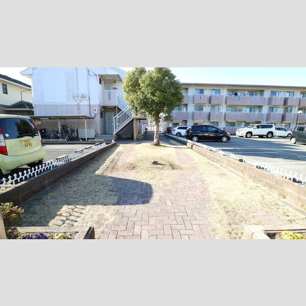 エントランス (エントランス)