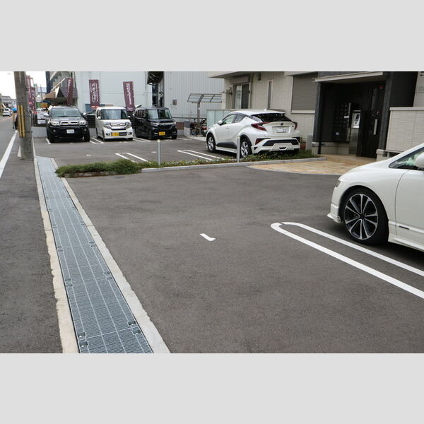 駐車場 (駐車場)