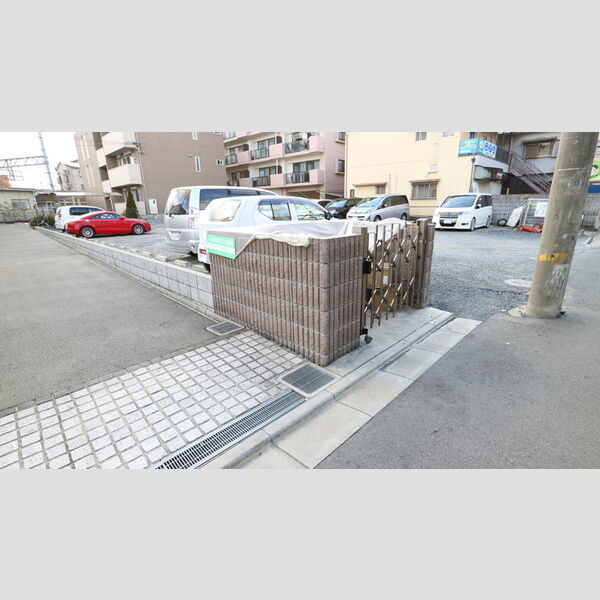現地周辺 (ゴミ置場)