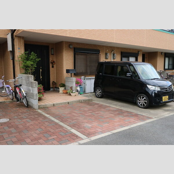 エントランス (エントランス)