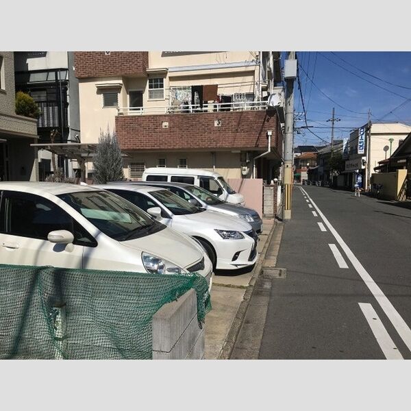 駐車場 (駐車場)