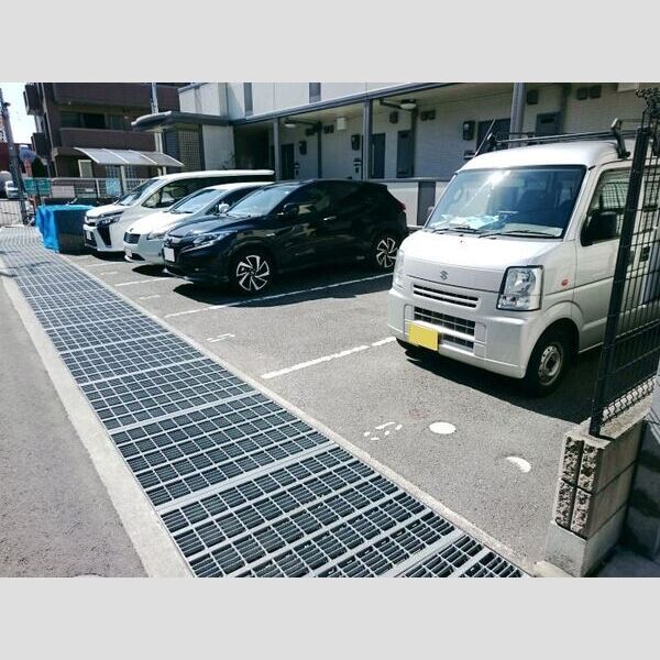 駐車場 (駐車場)