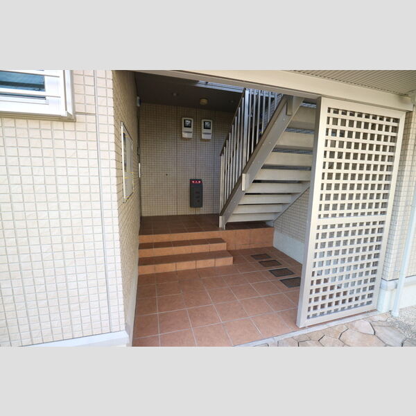 現地周辺 (ロビー)