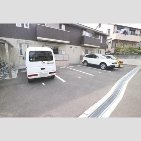 駐車場 (駐車場)